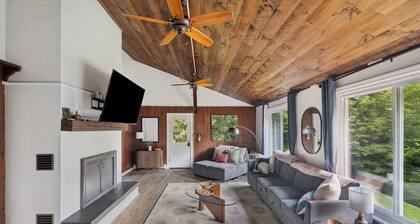 Spacious Vermont Chalet for Group Getaways