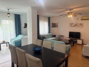 TV - Arslan Villa (Marmaris)