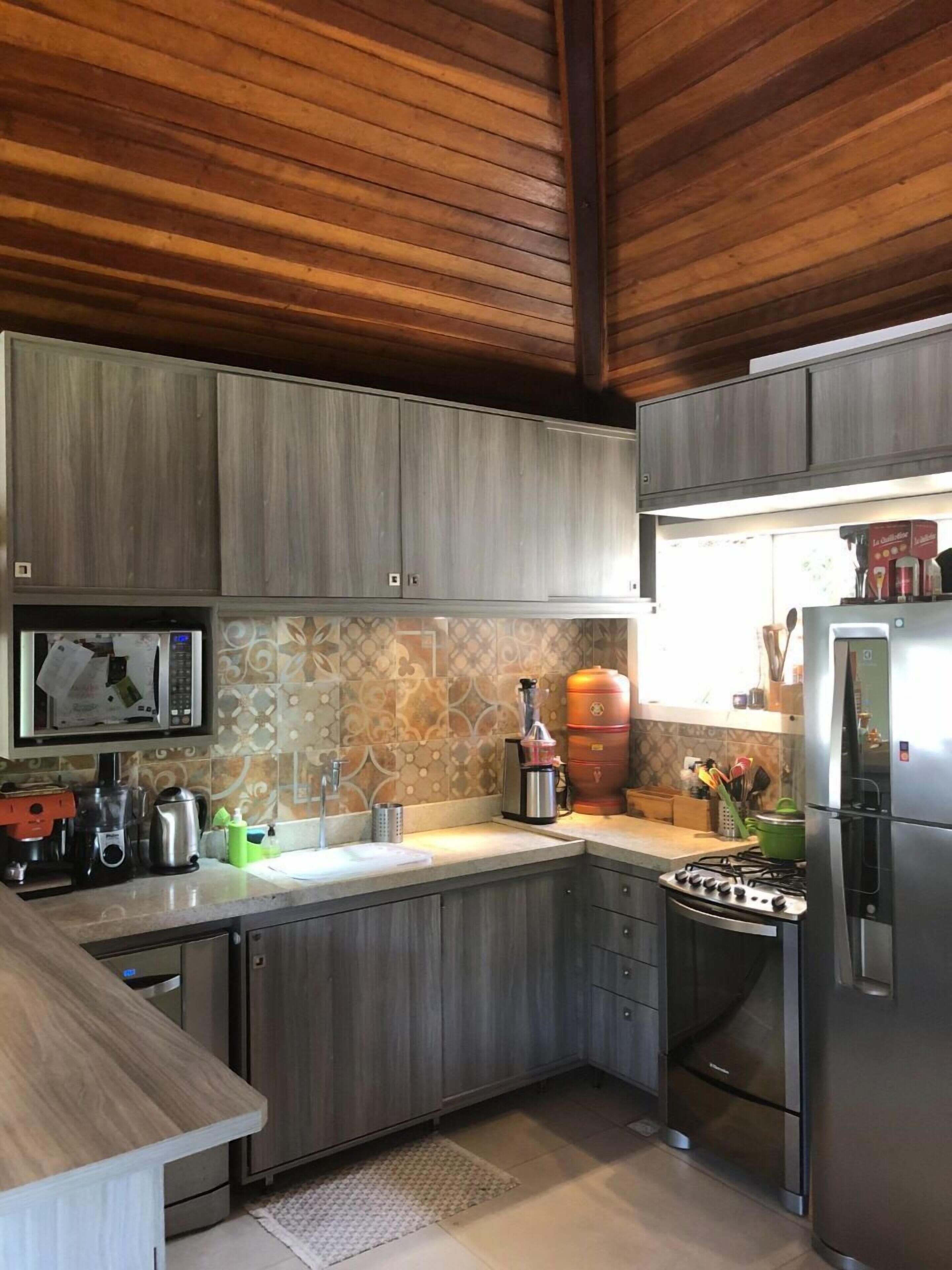 Private kitchen | Mini-fridge