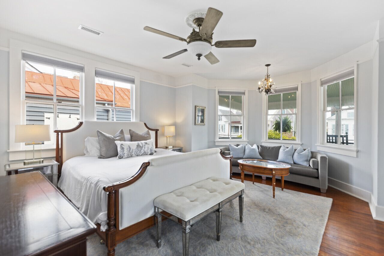 4 bedrooms, iron/ironing board, travel crib, free WiFi