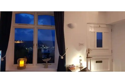 Stunning River Views Await You at Our Idyllic Devon Cottage