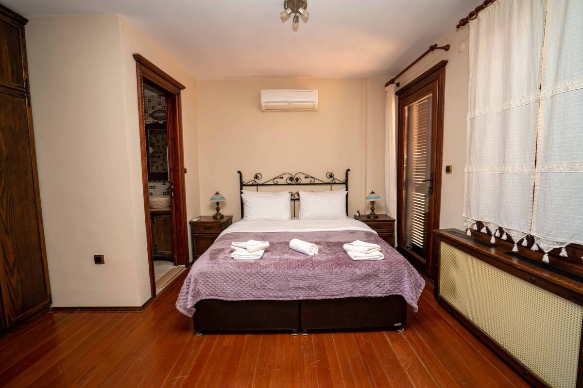 Chambre Double Deluxe | 1 chambre, draps en coton égyptien, literie de qualité supérieure