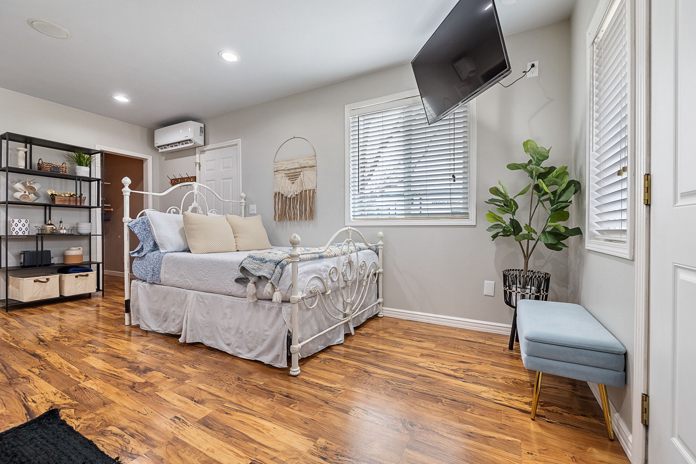 Stunning Studio within minutes to Downtown Boise!