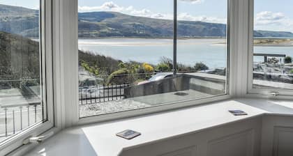 2 bedroom accommodation in Barmouth