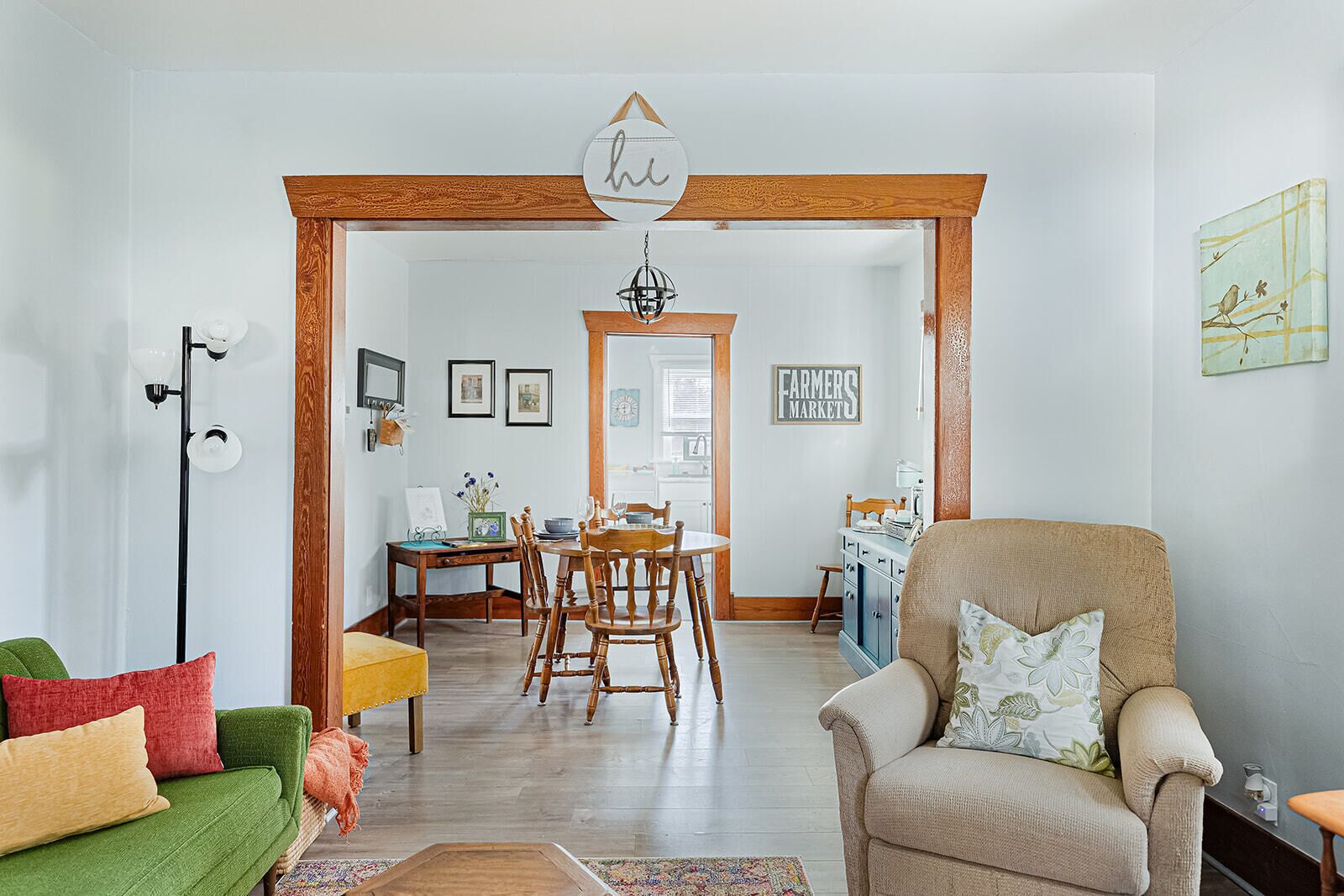 *cute city bungalow, close to downtown, hospital and dogs welcome*