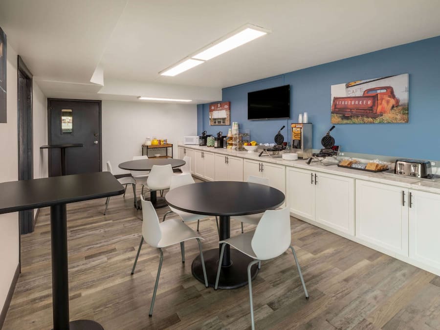 Café da manhã continental grátis todos os dias