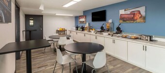 拉雷多溫德姆貝蒙特酒店