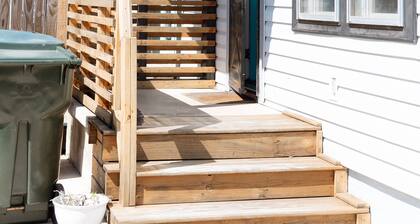 OU-Walk to Main St- Big Deck- Patio -Fire Pit -Man Cave