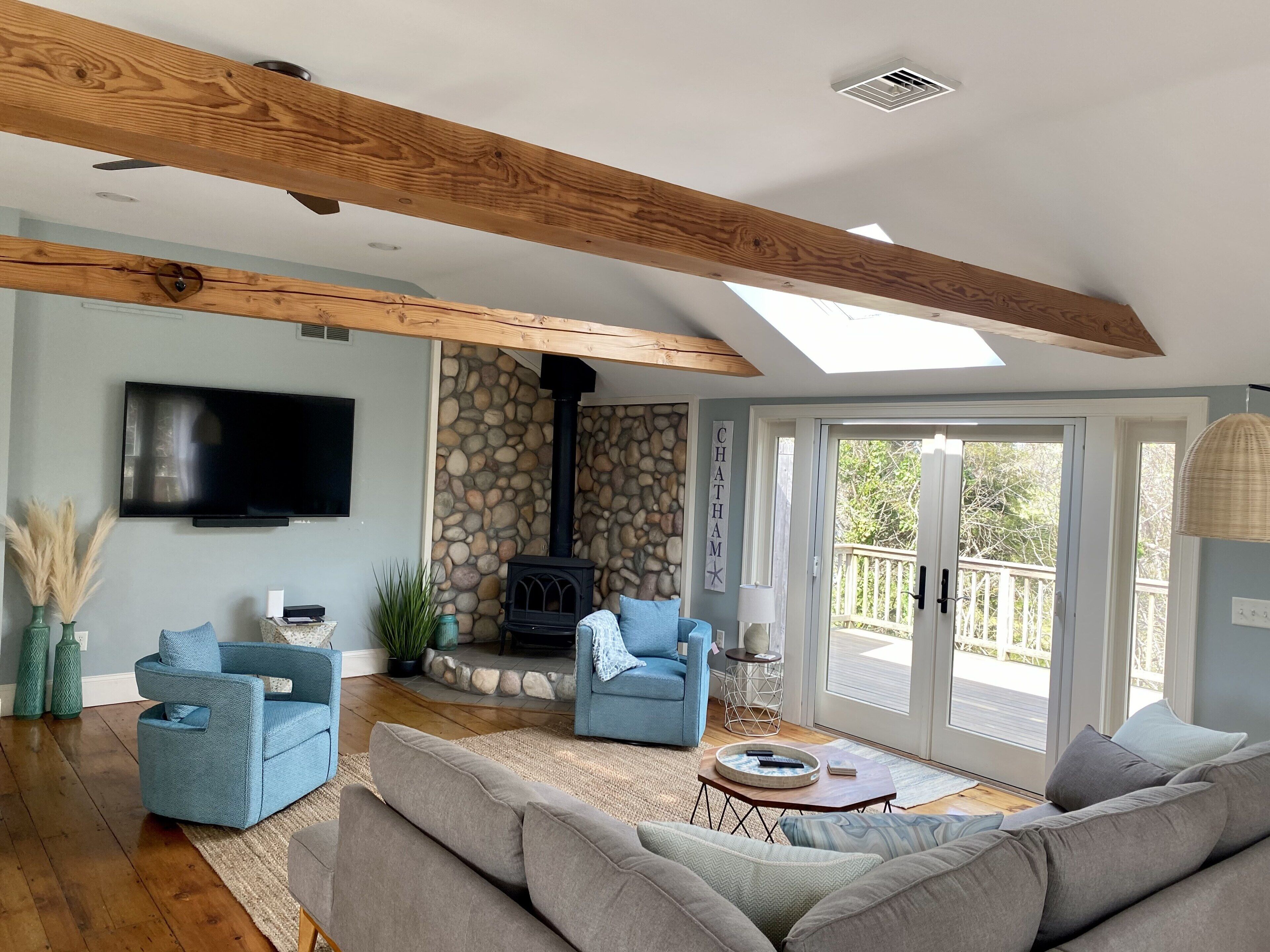 Sunny Updated Chatham Village 2 Bedroom Condo W/ Large Private Deck