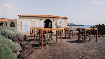 2 restaurants, breakfast, lunch, dinner served; Mediterranean cuisine
