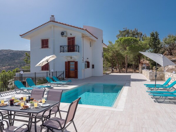 Pool - View, Privacy & Comfort - Cretan Villa (Agia Pelagia)