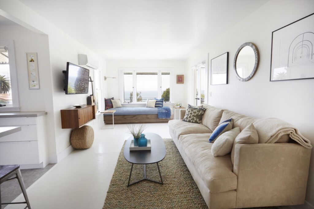 2Bd Ocean View Apartment - Surf