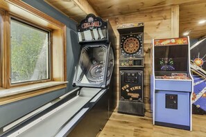 Spielezimmer