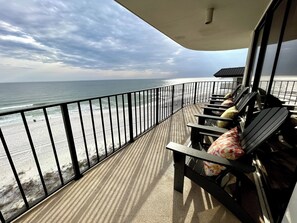 Property grounds - The Blue Haven offers spacious luxury, beachfront w/stunning wrap-around balcony (Panama City Beach)