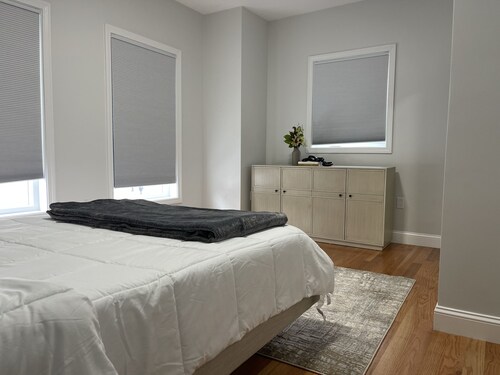 Cozy 2 bd 1.5 bath less than a mile from Encore