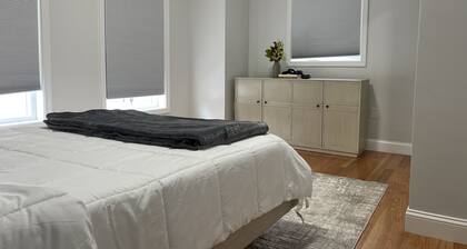 Cozy 2 bd 1.5 bath less than a mile from Encore