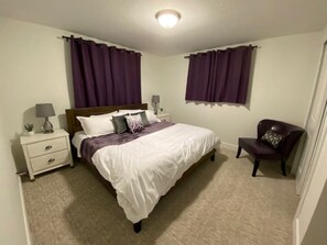 5 bedrooms, desk, iron/ironing board, free WiFi