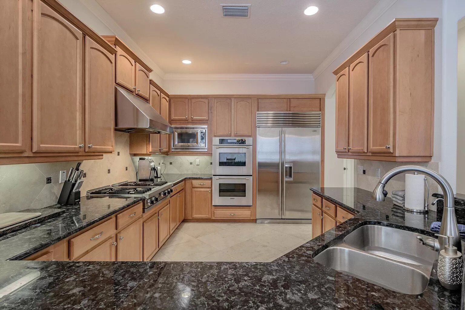 Minutes from Amalie Arena! Stanley Cup Finals!