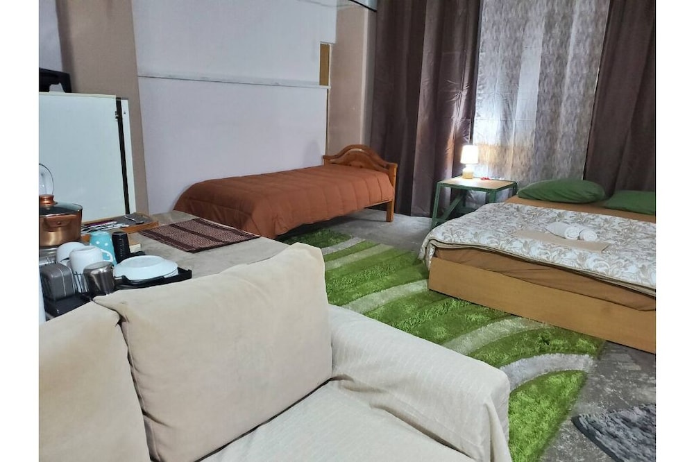 Family-friendly, 72sm Bedroom in Nikaia close to Metro St & Peiraeus Port