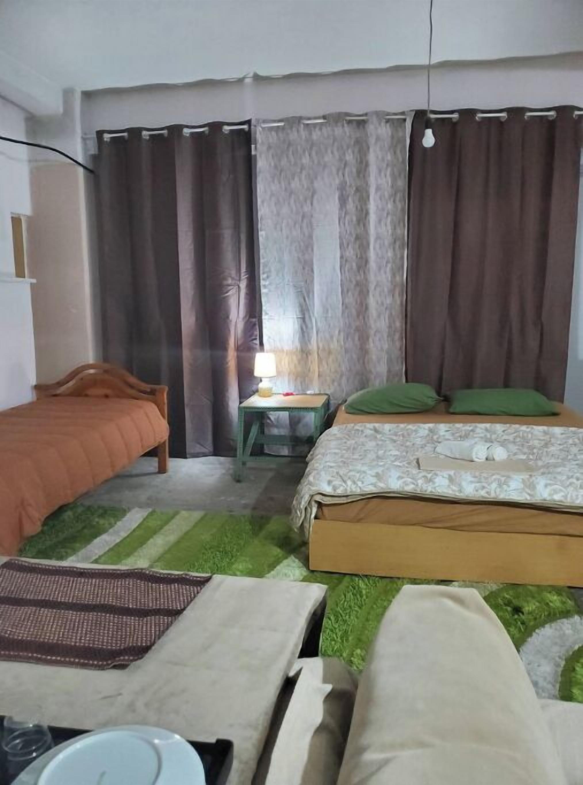1 chambre, fer et planche à repasser, Wi-Fi gratuit