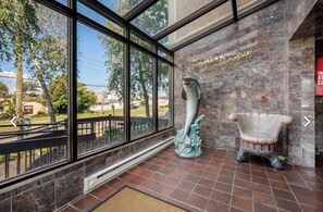 Interior - Beachfront Condo!! Pet friendly! 2 Bed, 2 Bath (Brigantine)