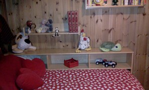 2 bedrooms, bed sheets - Attic with lake view (Campodolcino)