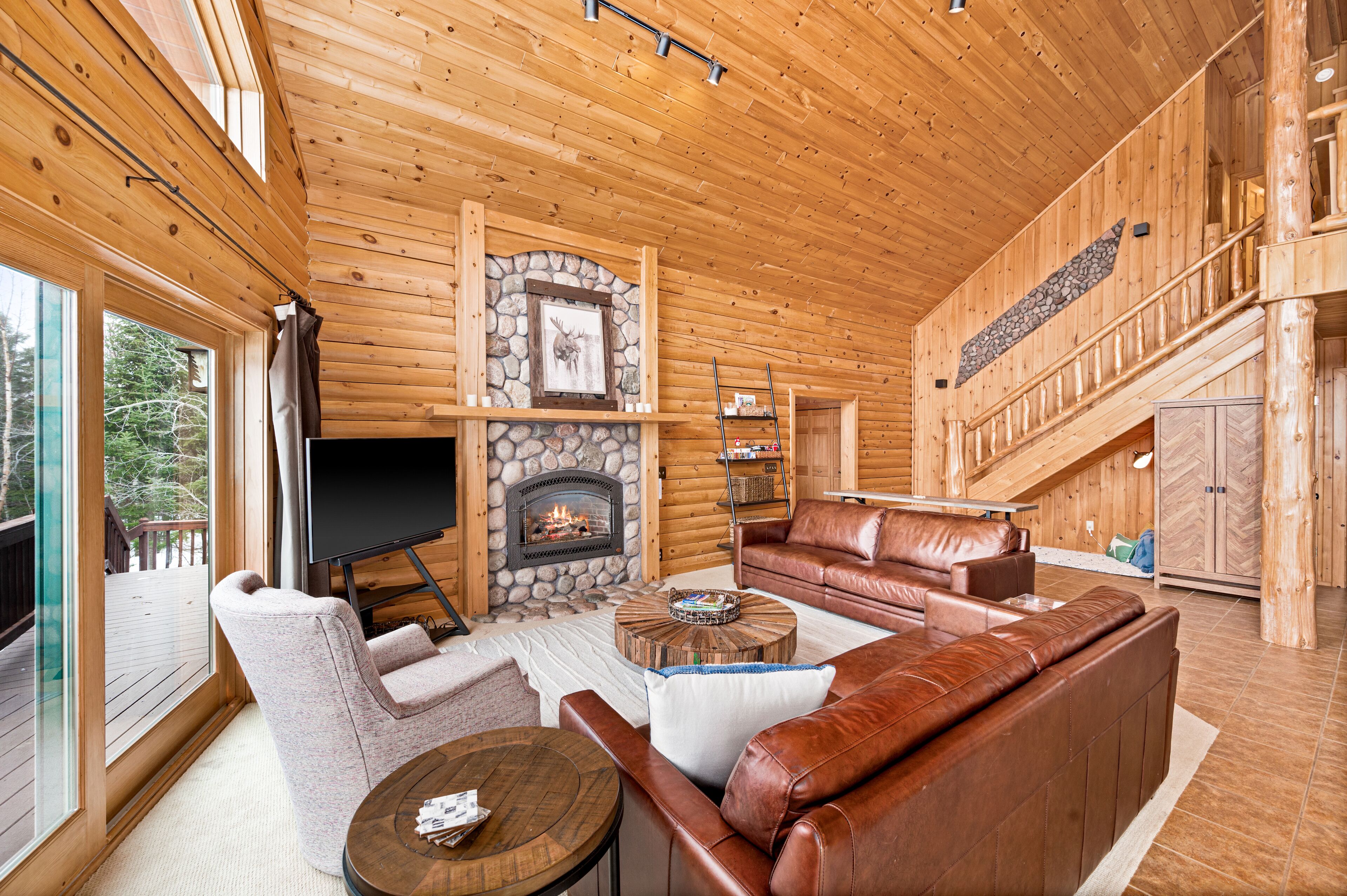 Log Cabin on Superior National Golf Course & Minutes to Outdoor Fun