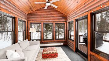 TV connectée, cheminée