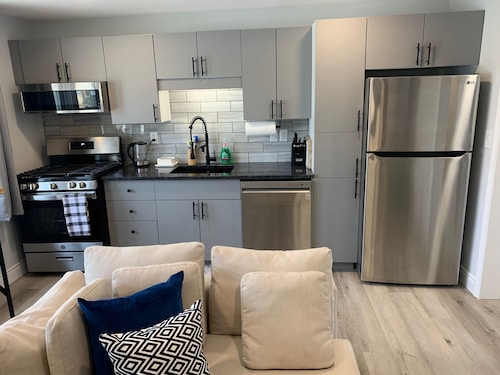 Cozy 2 Bedroom Loft with All the Essentials ---