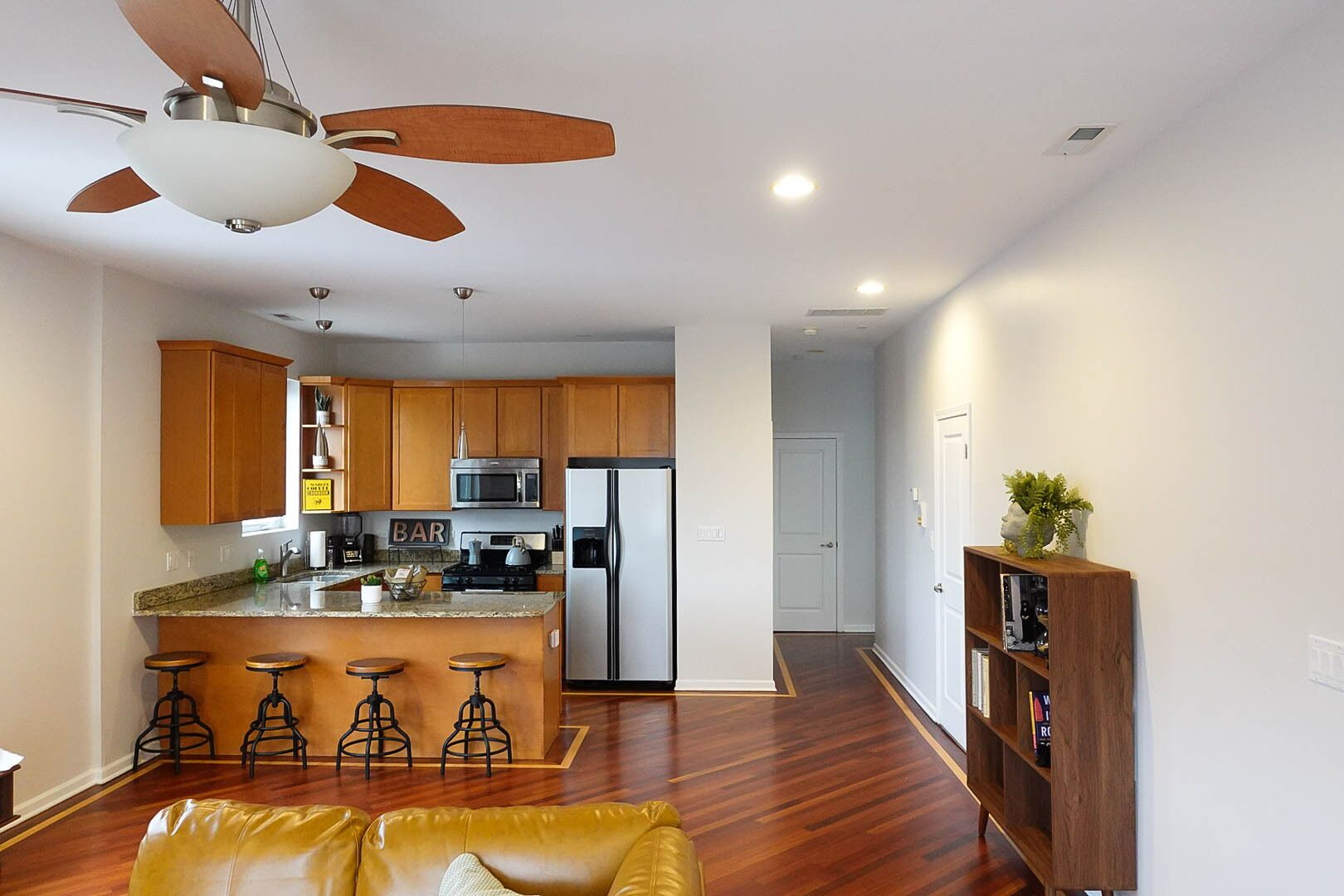 Modern Chicago Condo near United Center & Downtown