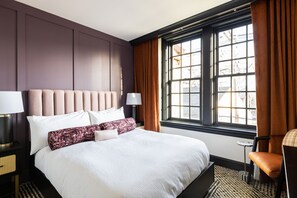 Room 10 - Verse | Sengetøy av topp kvalitet, dundyner og senger med overmadrass