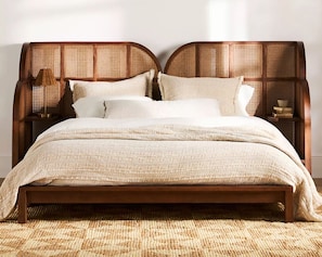Deluxe Penthouse | Premium bedding, down comforters, pillowtop beds, in-room safe