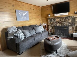 Smart TV, fireplace