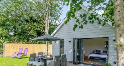1 bedroom accommodation in Stonham, near Needham Market