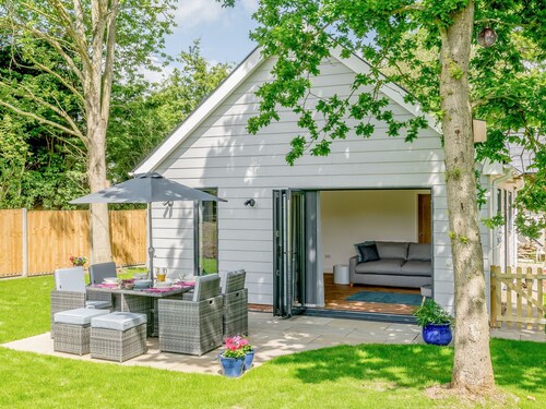 1 bedroom accommodation in Stonham, near Needham Market
