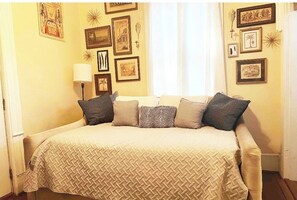 1 makuuhuone, silitysrauta/-lauta, Wi-Fi, vuodevaatteet