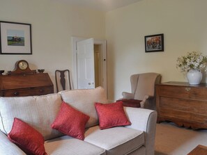 Living area - East Monkton Farm Cottage (Broughton, near Cowbridge)
