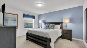 5 bedrooms, desk, iron/ironing board, free WiFi