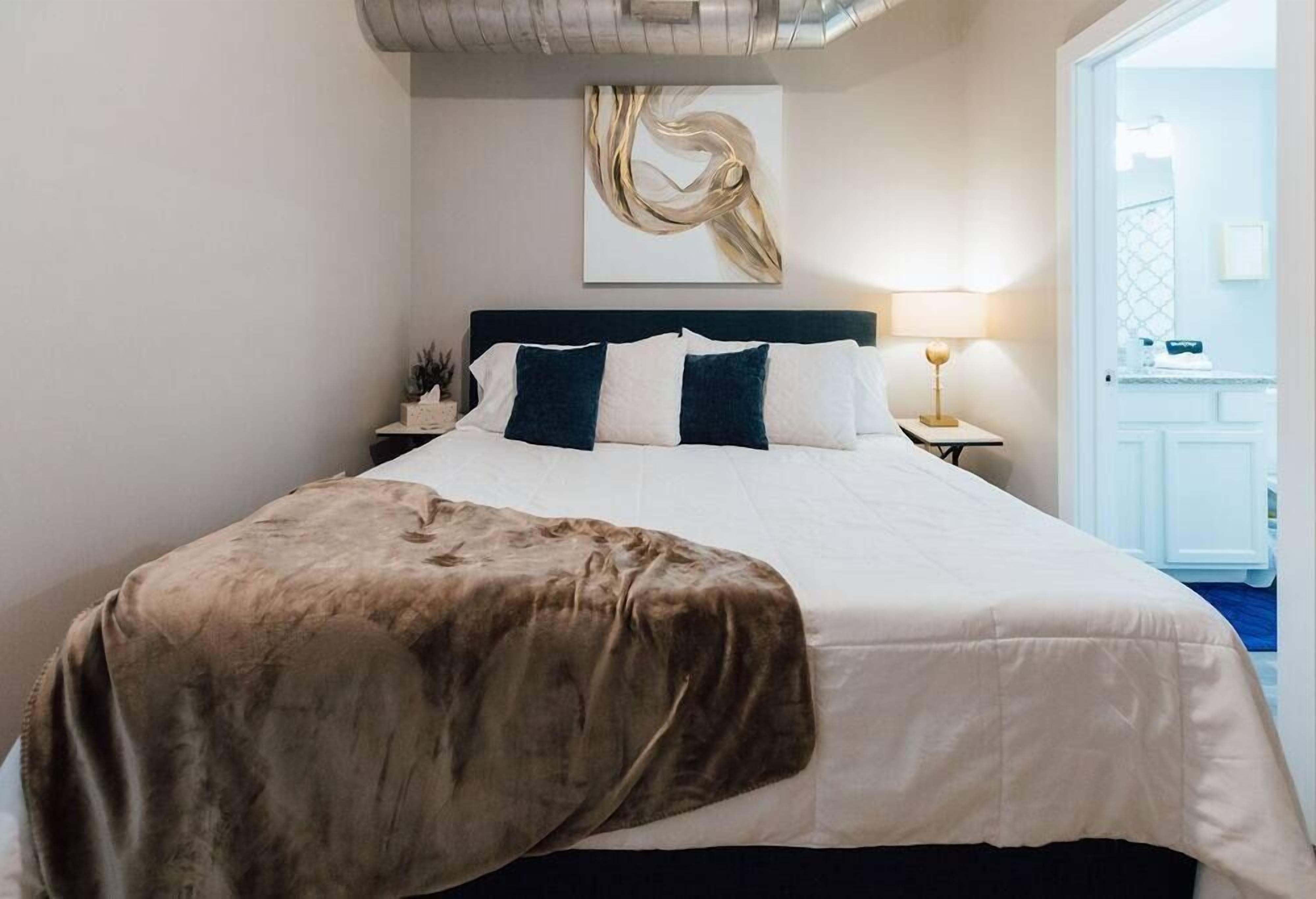1 bedroom, iron/ironing board, WiFi, bed sheets