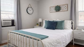 2 chambres, fer et planche à repasser, Wi-Fi, draps fournis