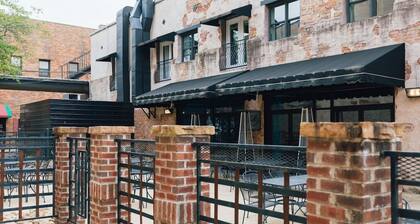 Downtown Johnson City 1 Bed Apartment