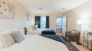 2 dormitorios, tabla de planchar con plancha, cuna de viaje y wifi