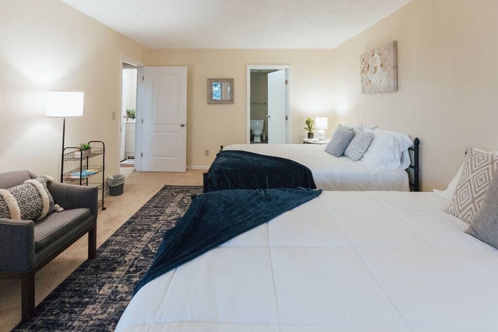 2 chambres, fer et planche à repasser, lit parapluie, Wi-Fi