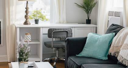 Cozy Apartment Near Downtown Bristol