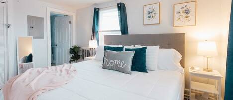 1 habitación, escritorio, tabla de planchar con plancha y wifi