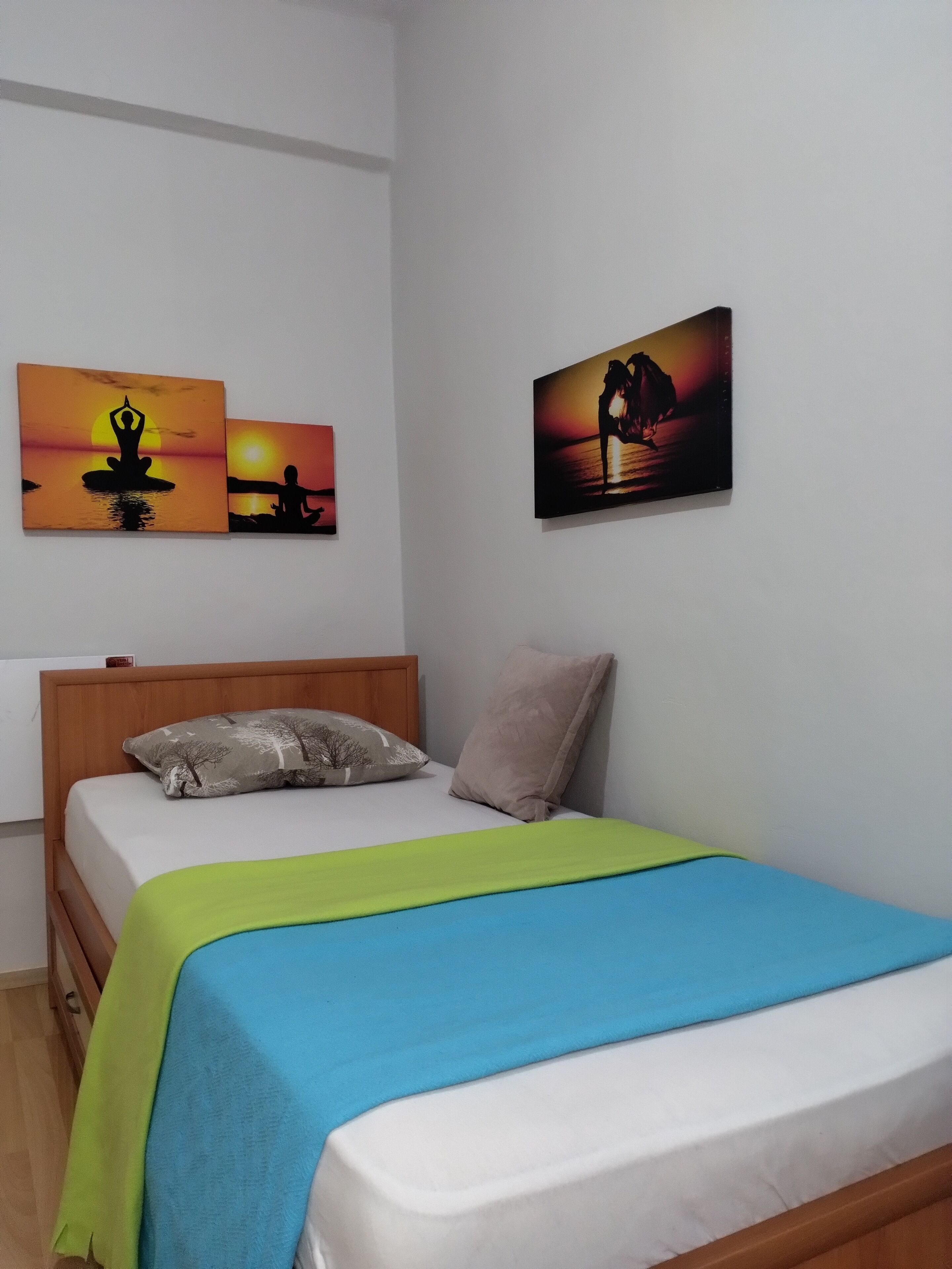 Private Room \/ Shared Bathroom Feeling At Home. stanbul Center. Metro & Metrobus