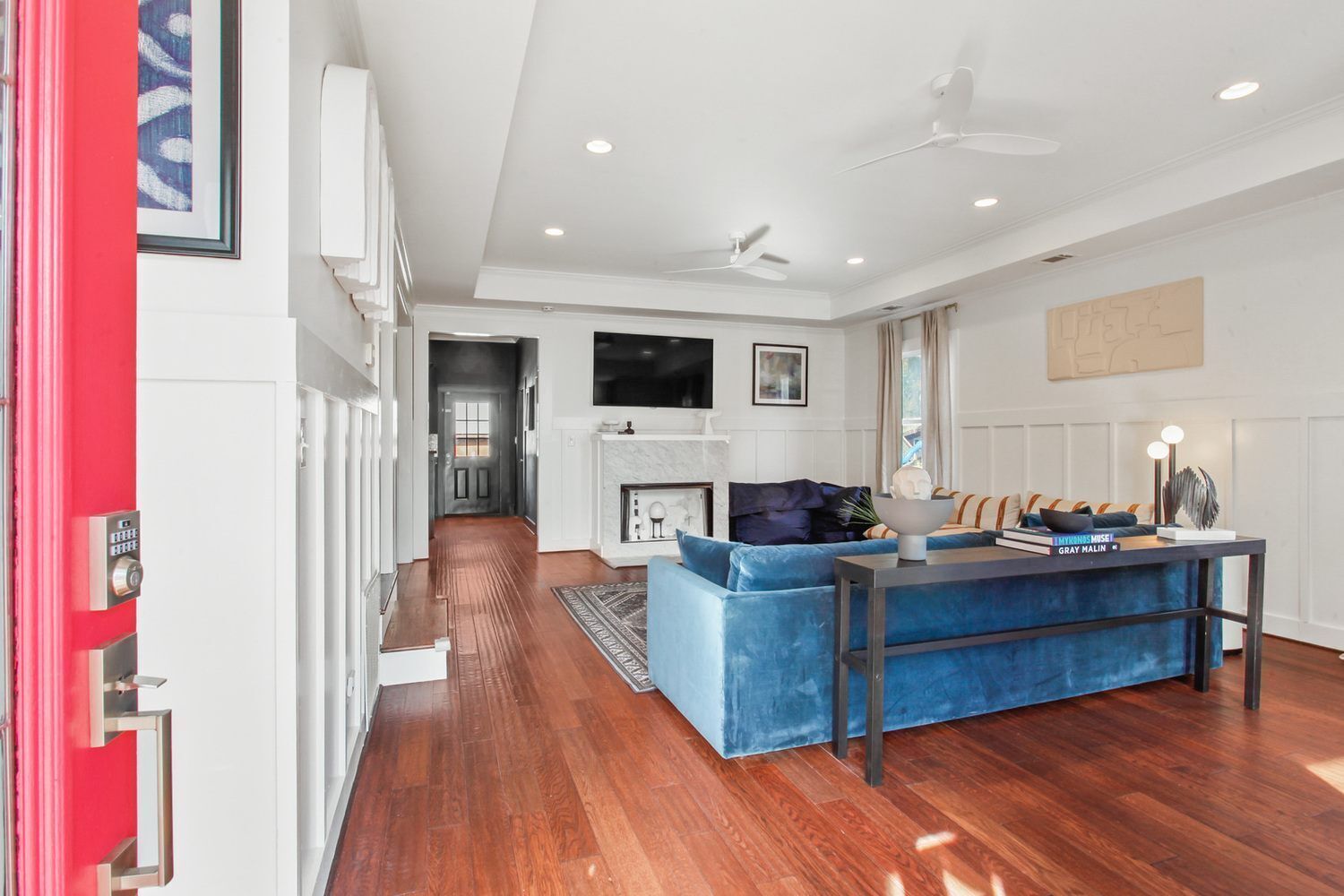 A Port in the Storm - Shangri La, Poolside Estate in Isle of Armstrong