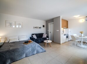 Accès Internet, draps fournis