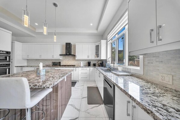 Luxury House | Private kitchen