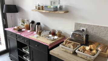 Petit déjeuner continental compris tous les jours